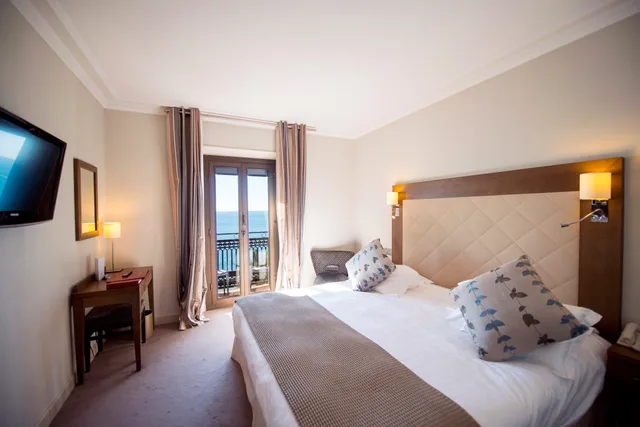 غرفة سوبيريور بسرير مزدوج بشرفة، Westminster Hotel and Spa Nice 1/10