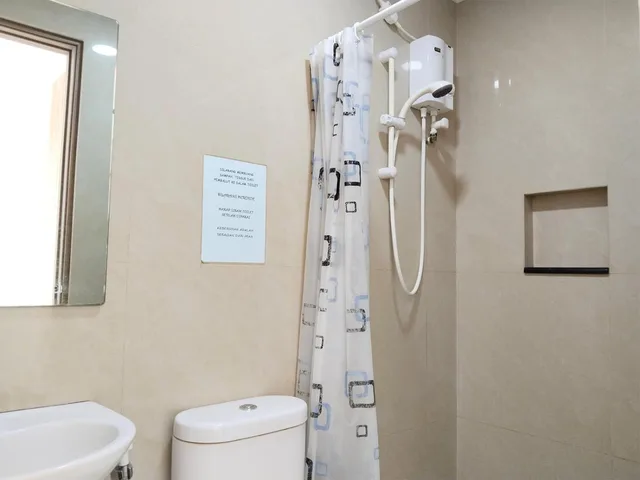 Room, Double Bed, Oyo 115 Portal Residence 5/5