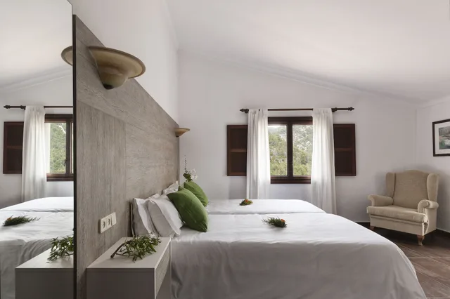 غرفة ديلوكس بسرير مزدوج، FINCA HOTEL ALBELLONS PARC NATURAL 6/7