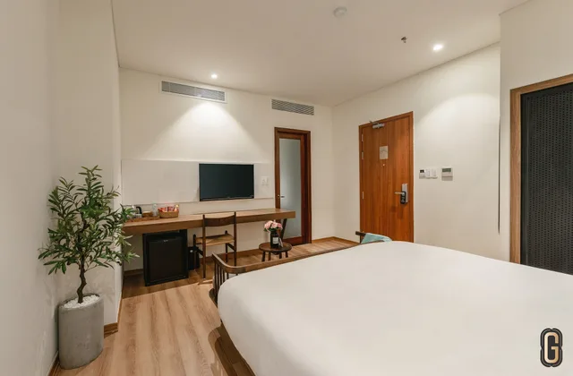 Superior, King Bed, No Window، The Glomad Da Nang Hotel - Hostel 2/4