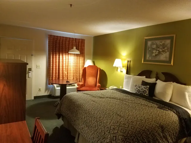 غرفة بسرير كينج، Americas Best Value Inn Rome 2/10