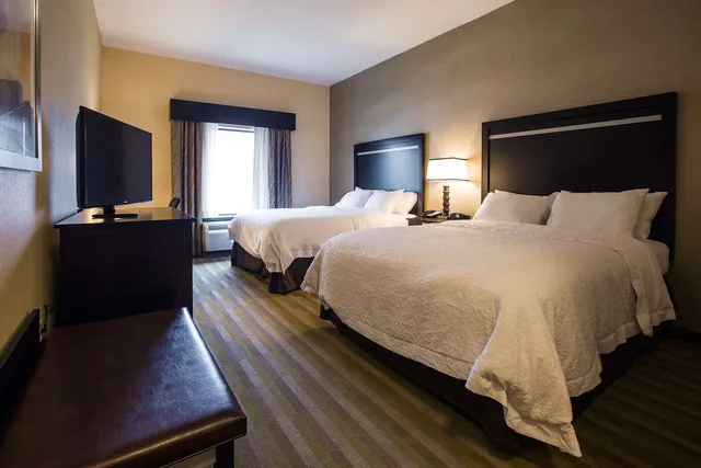غرفة بسريرين كوين، Hampton Inn And Suites Toledo Westgate 1/2