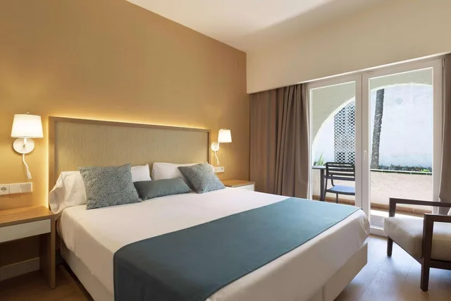 غرفة بسرير مزدوج، AluaSoul Menorca - Adults Only 2/4