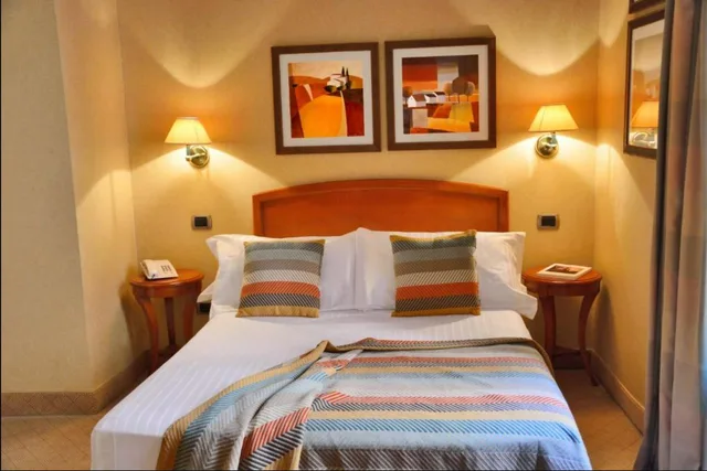 غرفة قياسية بسرير مزدوج أو سريرين منفصلين، LH Hotel Lloyd Rome 2/3