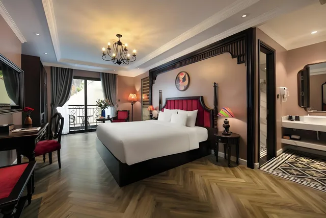 جناح ملكي بسرير كينج مع أريكة، Acoustic Hotel And Spa 2/3