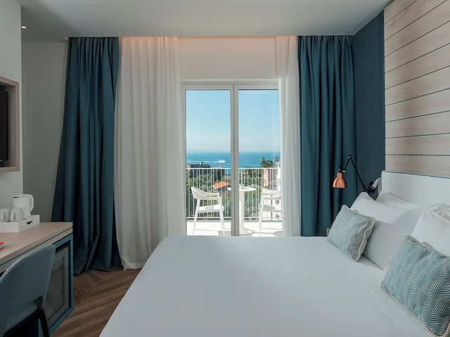 Superior, Hotel Tirrenia 2/5