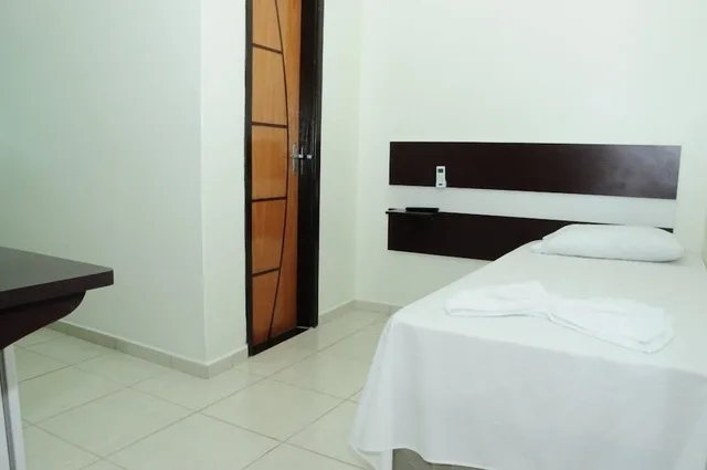 غرفة قياسية بسرير مزدوج وسرير فردي، Eder Hotel 2/3