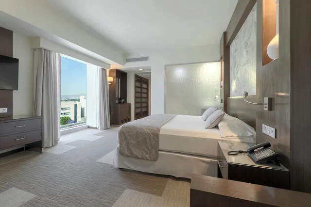Deluxe King - DLK، Riu Plaza Guadalajara 4/8