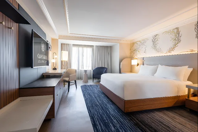 Renovated, Senator, Suite, King Bed, Ocean Tower, Smoking، Caesars Atlantic City- A Caesars Rewards Destination 1/1