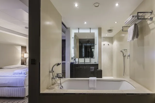 Studio, Suite, Double Bed, No Window، Park Inn by Radisson Berlin Alexanderplatz 5/6