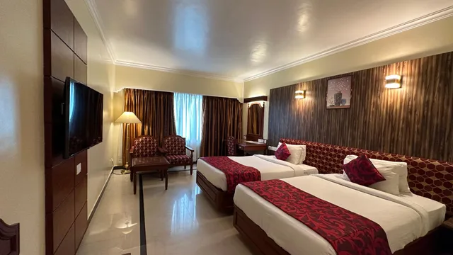 غرفة بريميوم بسريرين منفصلين، Annamalai International Hotel 1/3