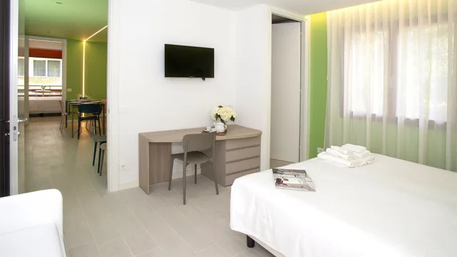 2 Bedrooms, Deluxe, Villa, Double and Twin Beds, Kitchenette, Garden Area, Hotel President Lignano 8/10