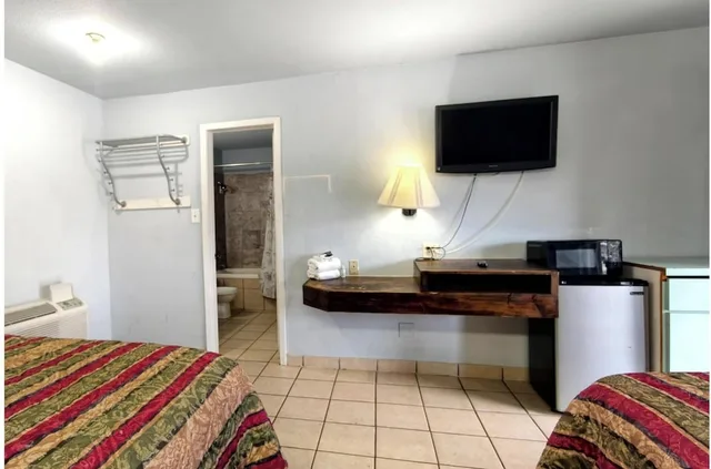 غرفة بسريرين كوين، Best Budget Inn San Marcos, TX 10/10