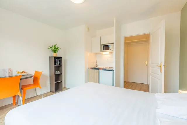 Studio Double, Appart City Classic Bourg En Bresse 1/6