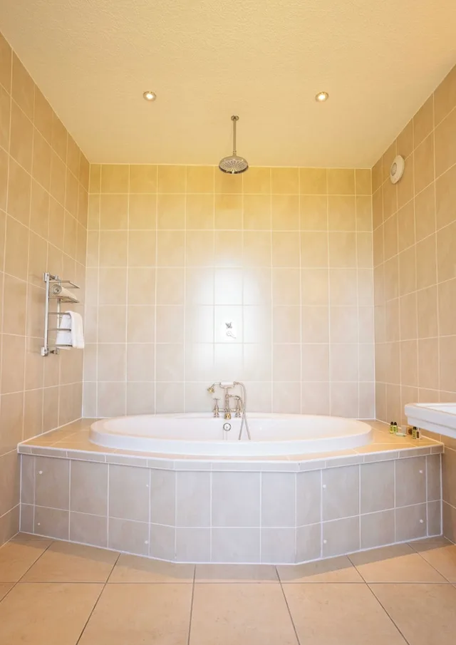 غرفة سوبيريور بسريرين منفصلين، Culloden House Hotel 9/9