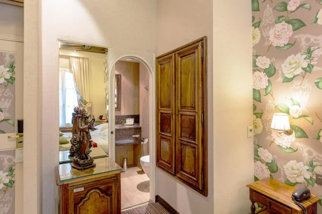 غرفة قياسية بسريرين منفصلين، Hotel Left Bank Saint Germain 9/9