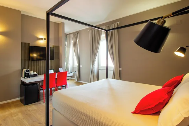 Relax, Deluxe, King Bed، Album Boutique Rooms 1/6