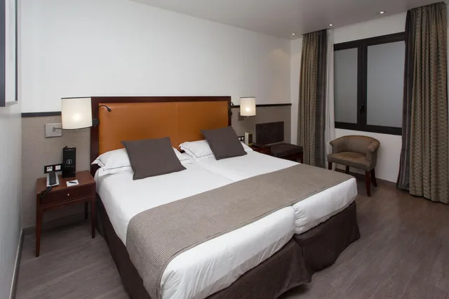 غرفة داخلية أساسية بسرير مزدوج، Hotel Balmoral 1/3