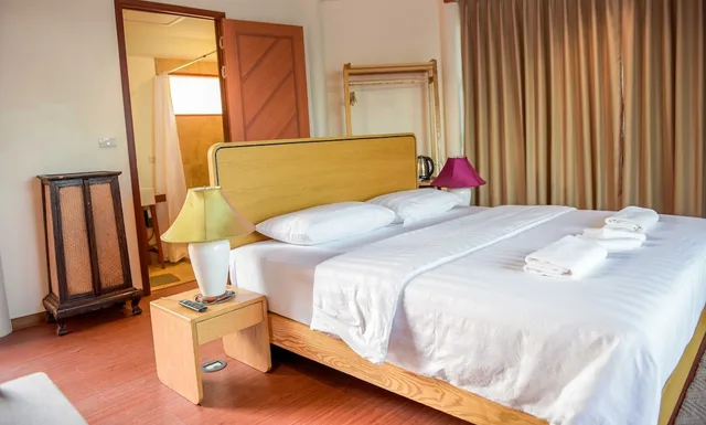 غرفة ديلوكس بسرير كينج بإطلالة على البحر، Seaman Resort 3/4
