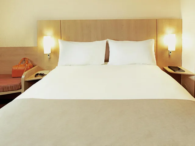غرفة قياسية ثلاثية، Ibis Braga 3/8