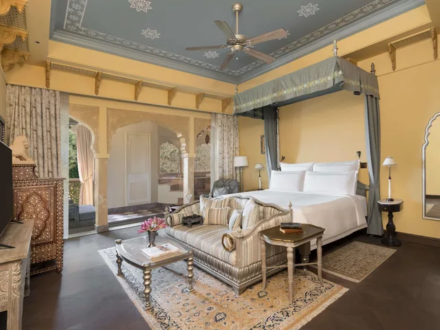 Landmark, Plunge Pool، Raffles Jaipur 7/7