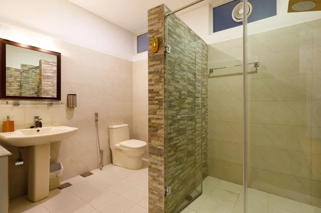 Garden, Apartment, King Bed، Shaligram Hotel 2/2