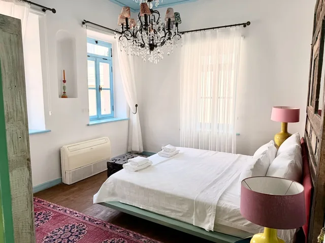 Vintage, Suite, Double Bed, Marge Hotel 1/9
