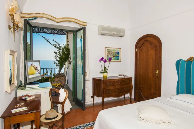 Classic, Double Bed, Sea Front، Albergo Miramare Positano 3/6