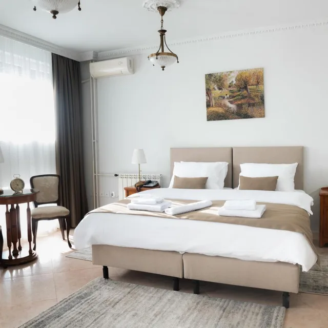 Superior, Double Bed, Jardin Hotel Belgrade 1/5