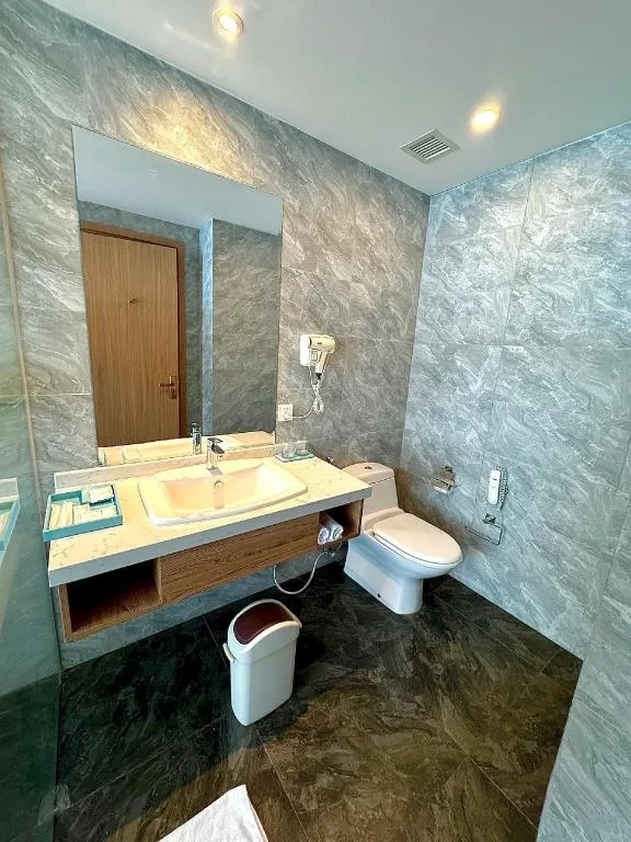 غرفة ديلوكس بسرير مزدوج بإطلالة على البحر، Virgo Hotel 3/5