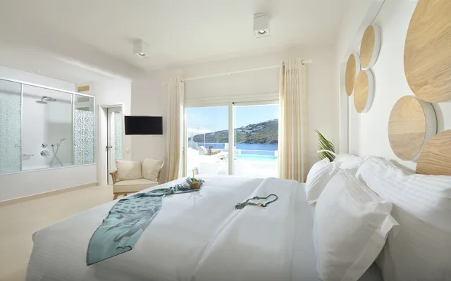 Sunshine, Junior Suite, King Bed, Sea View, Sofa، Nissaki Boutique 2/8