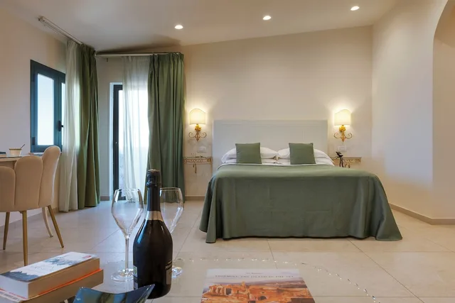 Mansarda, Junior Suite, Studio, Queen Bed, Sea View, Terrace, Hotel La Pensione Svizzera 7/10