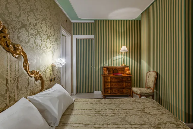 غرفة كلاسيكية بسريرين منفصلين، Hotel Al Ponte Antico 6/8