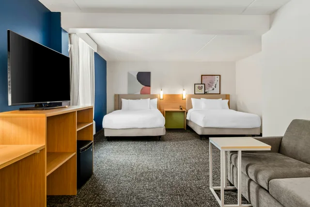 غرفة بسريرين كوين لذوي الإعاقة، Spark by Hilton Lexington 2/5