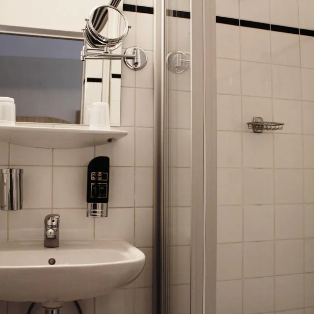 غرفة صغيرة مزدوجة، Graf Stadion 7/7