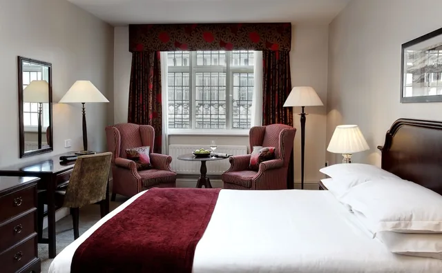 Super, Superior, Deluxe, Suite, Double Bed، Macdonald New Blossoms Hotel 2/5