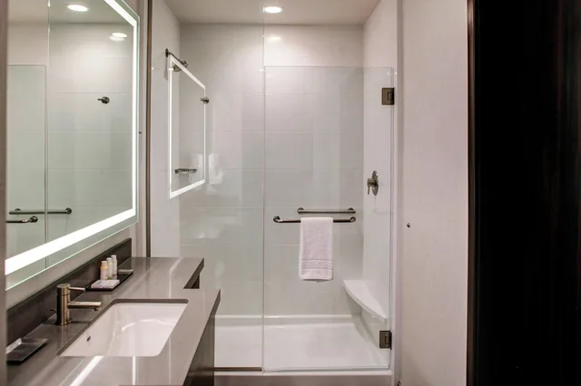 جناح بسريرين كوين، Springhill Suites Bozeman 3/4