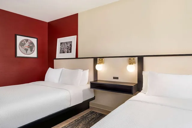 Renovated, 2 Queen Beds, Accessible، Ramada by Wyndham Allentown/Bethlehem 1/3
