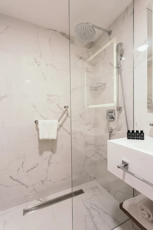 غرفة سوبيريور مفردة بسرير مزدوج، Central Point Hotel Belgrade 2/2