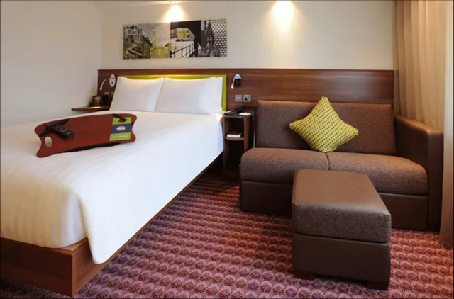 غرفة عائلية مع أريكة، Hampton by Hilton Birmingham Broad Street 6/7