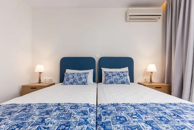 غرفة ديلوكس بسرير مزدوج بإطلالة على البحر بغرفة نوم واحدة، Sirocco Hotel 6/10