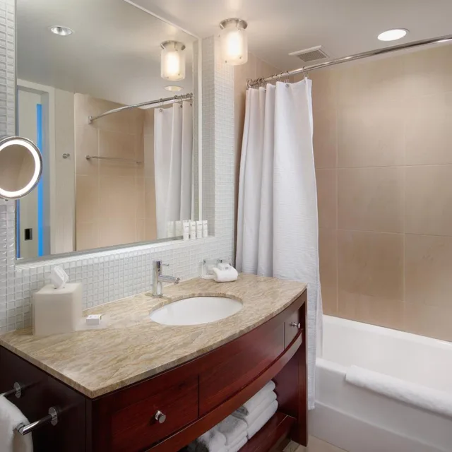 غرفة بسرير كينج بإطلالة، Intercontinental San Francisco Hotel 2/4