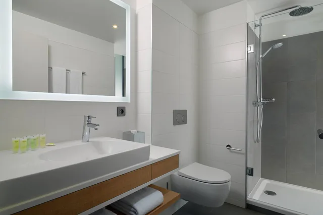 Suite, Queen Bed, Residence Inn Toulouse Blagnac 3/3