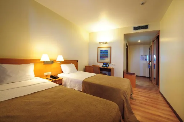 Standard, Twin Beds, Fundador 1/3