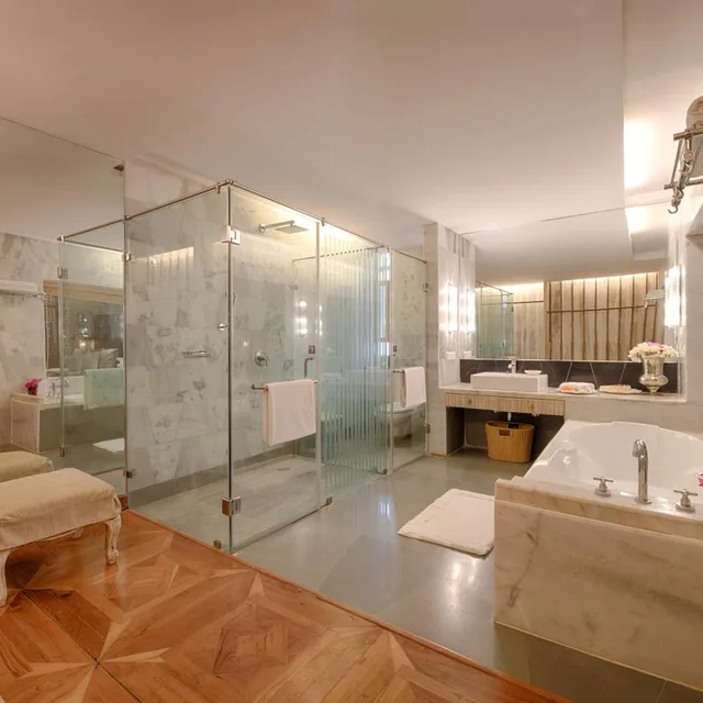 جناح جونيور، Rawla Narlai Luxury Heritage Hotel 1/2