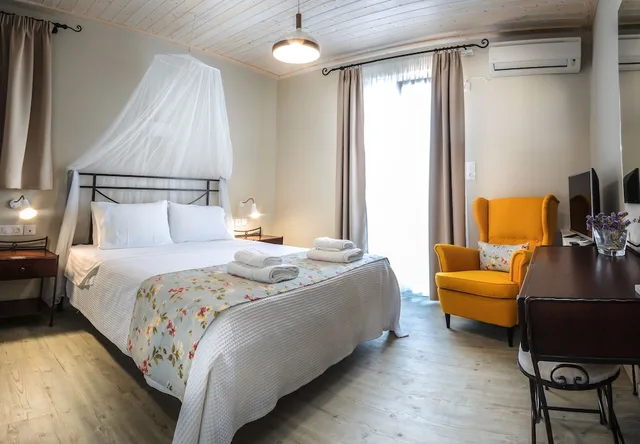 جناح تنفيذي بسريرين مزدوجين بإطلالة على البحر، Blue Bay Resort Village 4/7