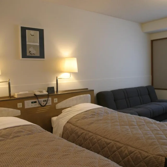 Room, Twin Beds, Madarao Kogen Hotel 2/5