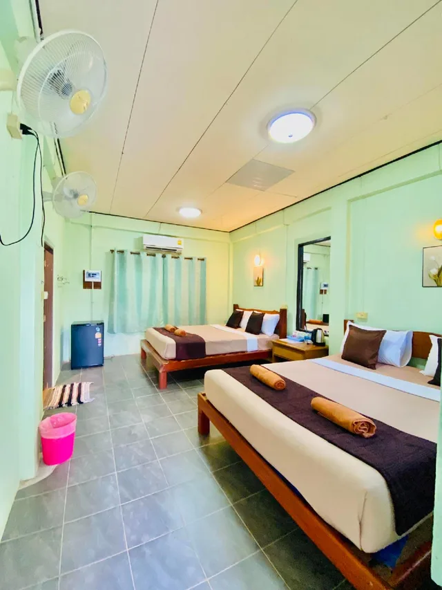 Grand, Resort, Family, 2 Double Beds، Nung House Bungalows Jungle Trekking 2/2