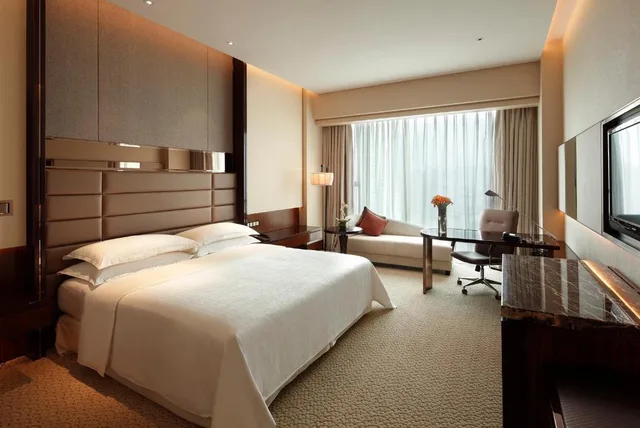 غرفة بسرير كينج، Sheraton Hefei Xinzhan Hotel 2/4