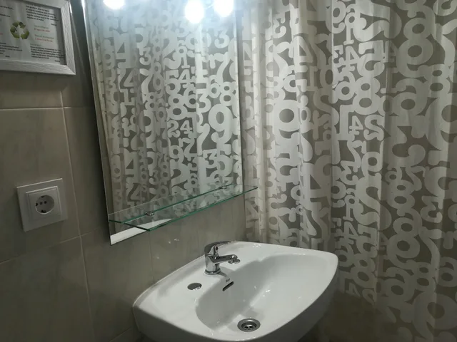 غرفة رباعية بأربعة أسرّة، Hostal Albero 2/2